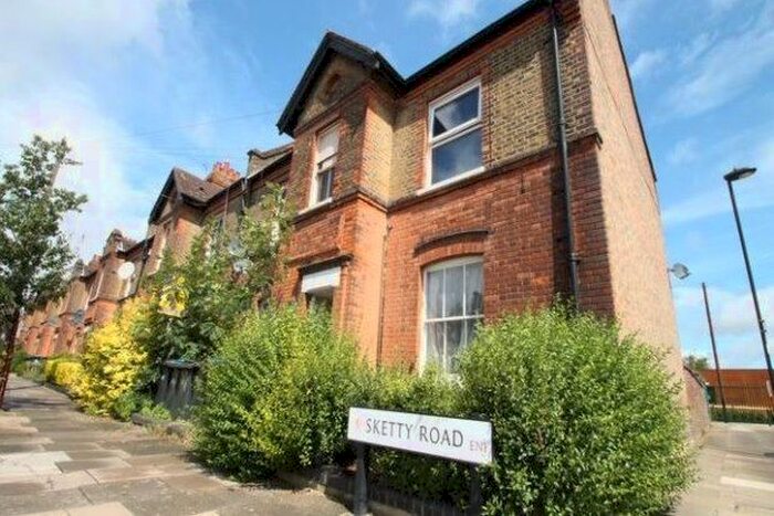 1 Bedroom Property To Rent In Sketty Road, Enfield EN1