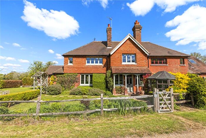 5 Bedroom Semi Detached House For Sale In Alfold Road, Cranleigh, Surrey, GU6