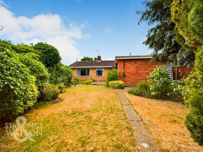 2 Bedroom Detached Bungalow For Sale In Station Road, Earsham, Bungay, NR35