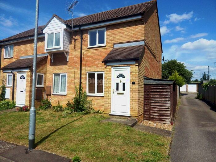 2 Bedroom End Of Terrace House To Rent In William Drive, Eynesbury, PE19