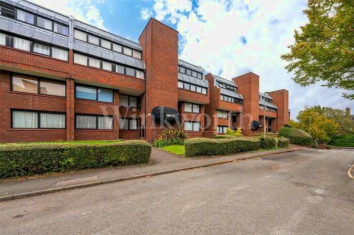1 Bedroom Flat To Rent In Britten Close, London, NW11