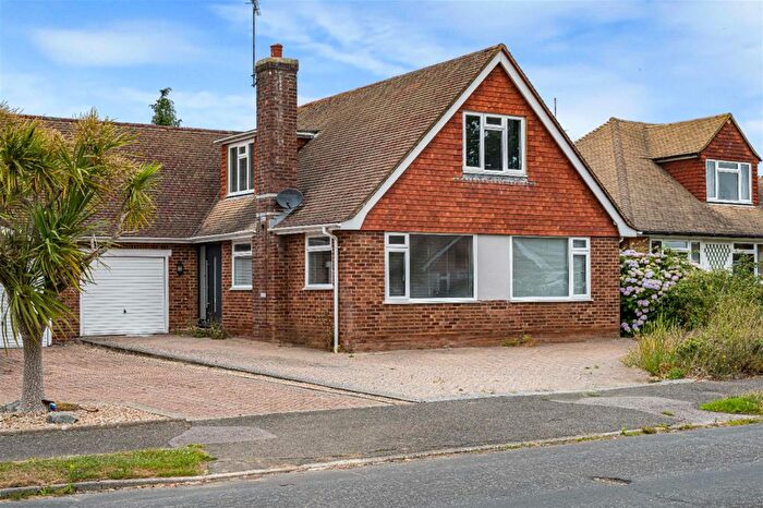 3 Bedroom Link Detached House For Sale In The Gorseway, Bexhill-On-Sea, TN39