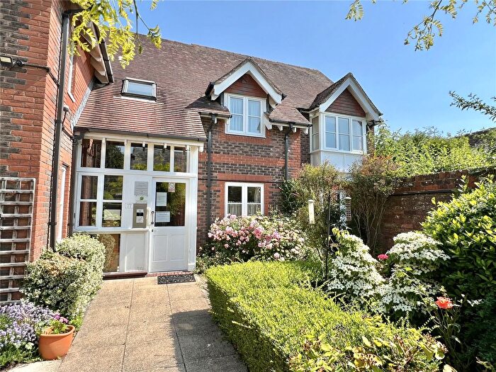 2 Bedroom Flat For Sale In White Cliff Mill Street, Blandford Forum, Dorset, DT11