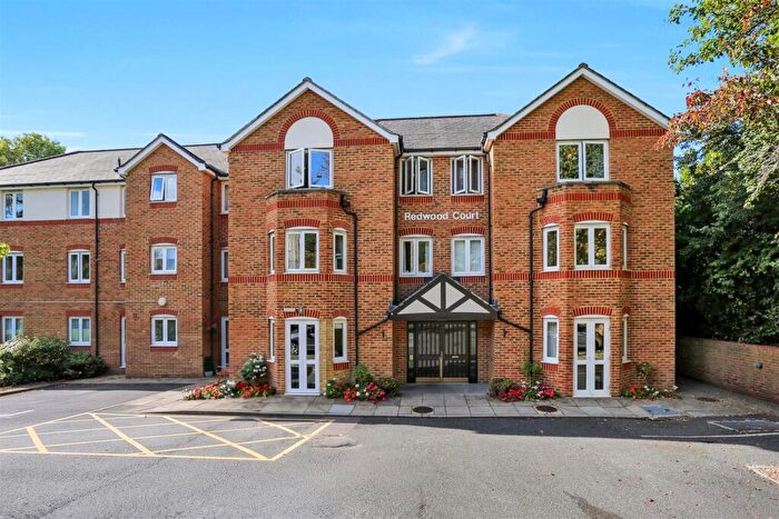 1 Bedroom Retirement Property For Sale In Redwood Court, Epsom Road, Ewell, KT17