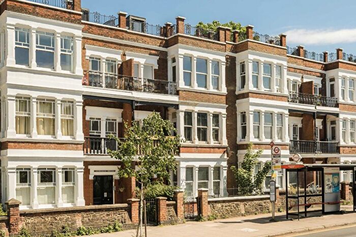 3 Bedroom Flat For Sale In Uxbridge Road, Ealing, W5