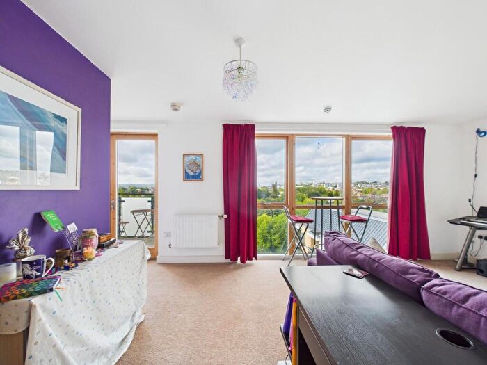 1 Bedroom Flat For Sale In Baptist Mills Court, Bristol, BS5