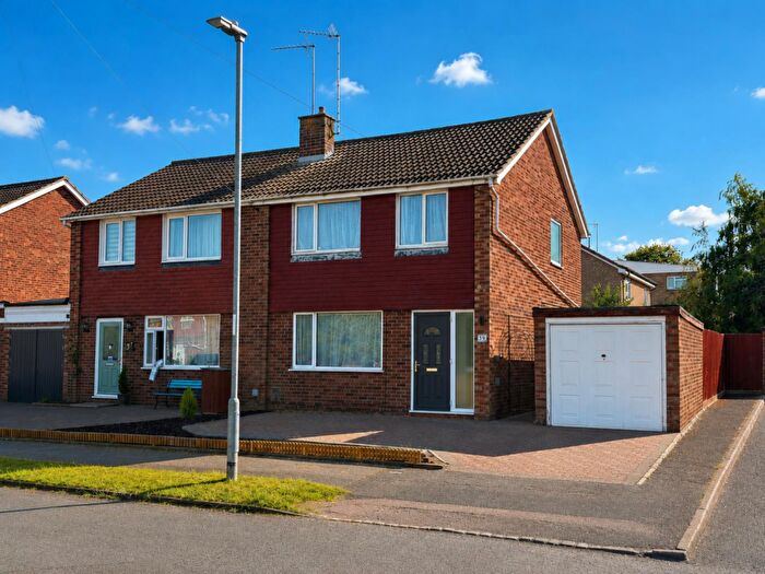 3 Bedroom Semi-Detached House For Sale In Reedham Close, Duston, Northampton, NN5