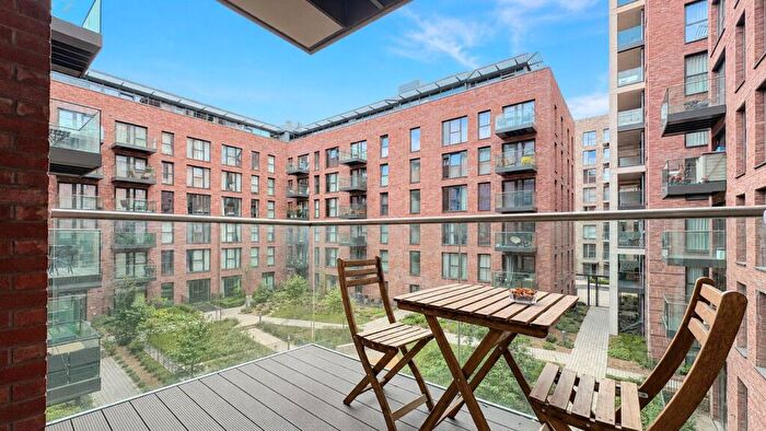 Flat For Sale In Upton Park, London, E13