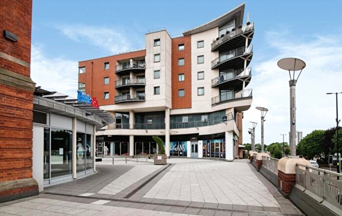 1 Bedroom Flat For Sale In Ladywood Middleway, Birmingham, West Midlands, B16
