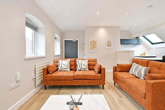 2 Bedroom Apartment To Rent In Hutton Buildings, Sheffield, S1
