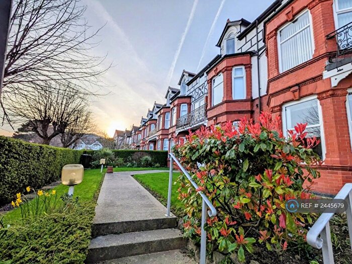 3 Bedroom Maisonette To Rent In Whitehall Road, Colwyn Bay, LL28