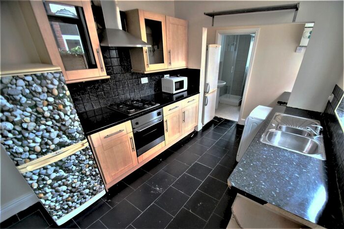 5 Bedroom Terraced House To Rent In Marlborough Road, Coventry, CV2