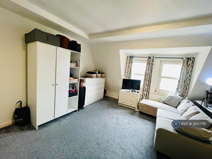 1 Bedroom Flat To Rent In Hamilton House, Sutton, SM2
