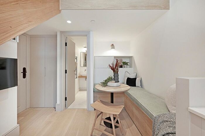 Studio To Rent In Bramham Gardens, London, SW5