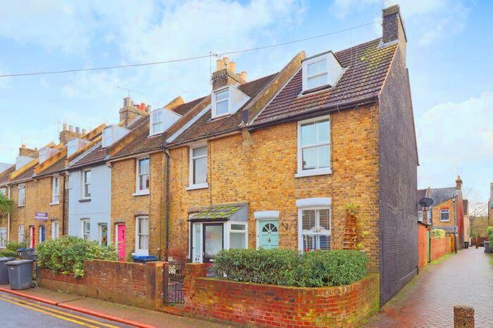 3 Bedroom Terraced House To Rent In Canterbury, CT1
