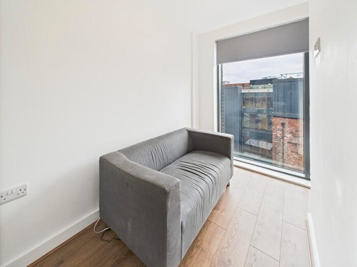 Studio To Rent In Wolstenholme Square, Block C, Nation Way, L1