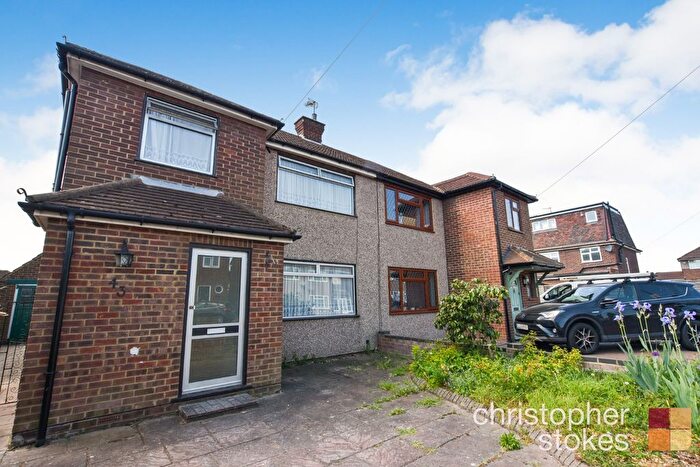 4 Bedroom Semi-Detached House To Rent In Palmers Way, Cheshunt, Hertfordshire, EN8