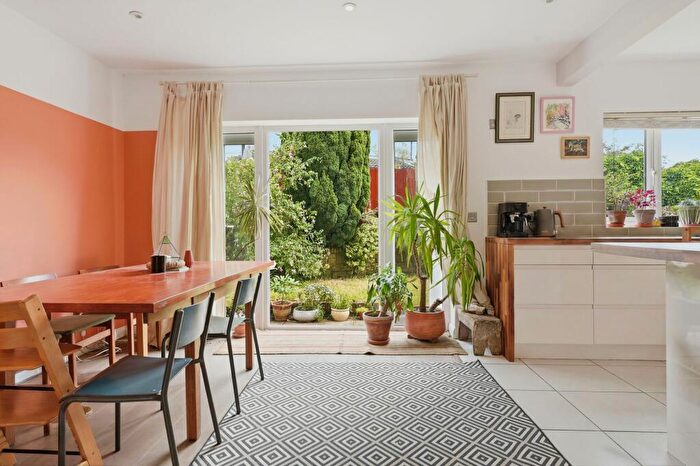 4 Bedroom Detached House For Sale In Battenburg Road, Bristol, BS5