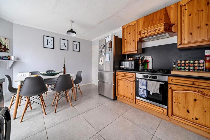 2 Bedroom Terraced House For Sale In Derwent Close, Farnborough, GU14
