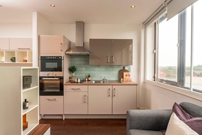 Studio To Rent In Apt, Piccadilly Residence #, YO1