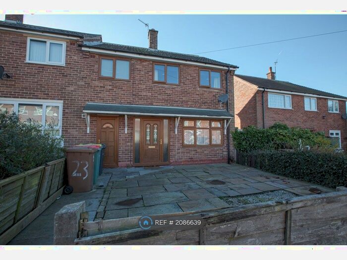 3 Bedroom Detached House To Rent In Cartmel Place, Ashton-On-Ribble, Preston, PR2