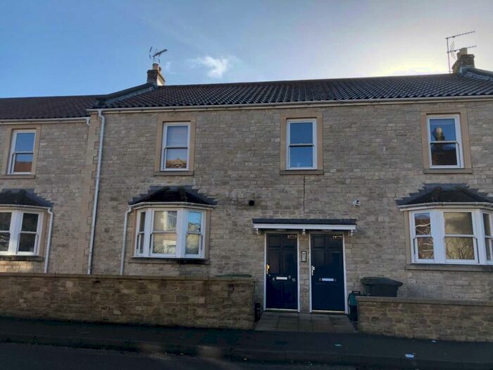 2 Bedroom Flat To Rent In Whitewell Road, Frome, BA11
