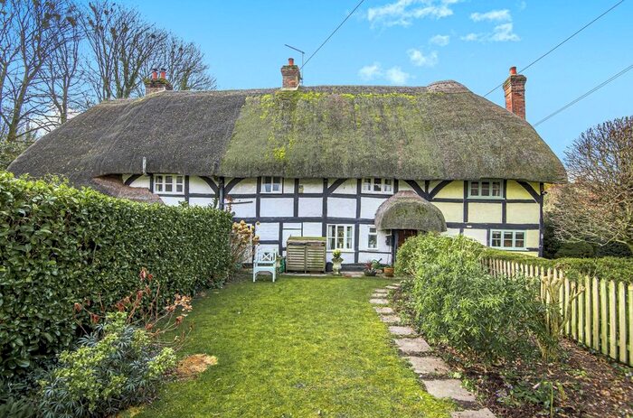 2 Bedroom Cottage To Rent In Salisbury Lane, Over Wallop, Stockbridge, Hampshire SO20