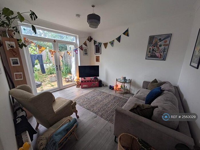 4 Bedroom Terraced House To Rent In Walpole Road, London, N17