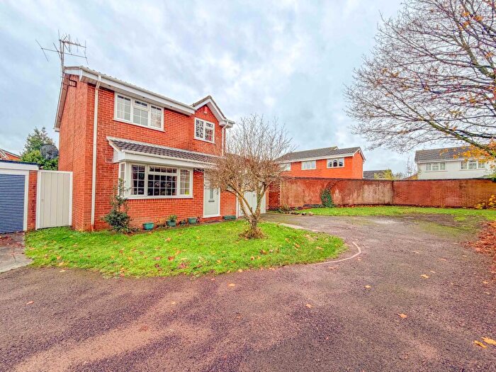 3 Bedroom Detached House For Sale In Turnberry Drive, Nuneaton, CV11