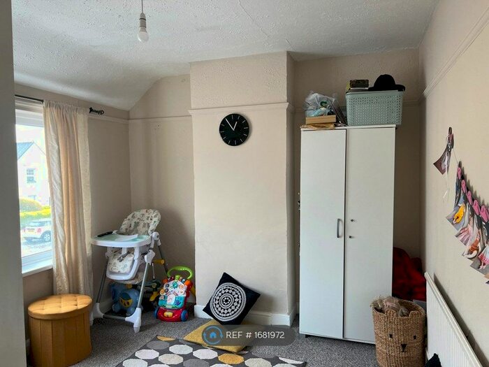 1 Bedroom Flat To Rent In Shenley Road, Borehamwood, WD6