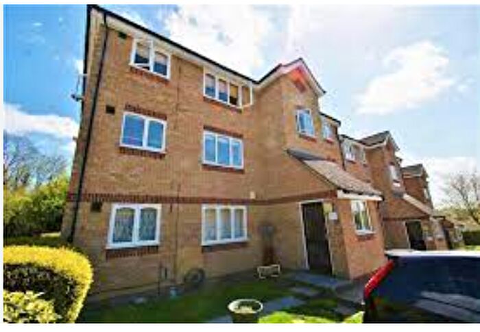 Studio To Rent In Bonchurch Court, Purfleet-On-Thames, RM19