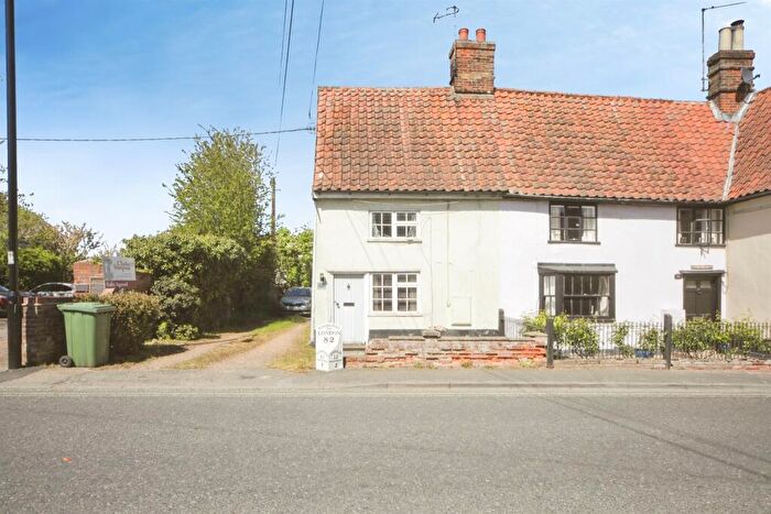 1 Bedroom End Of Terrace House For Sale In High Street, Wickham Market, Woodbridge, IP13