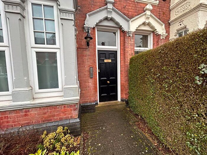 Flat To Rent In Stanmore Road, Edgbaston, Birmingham, B16