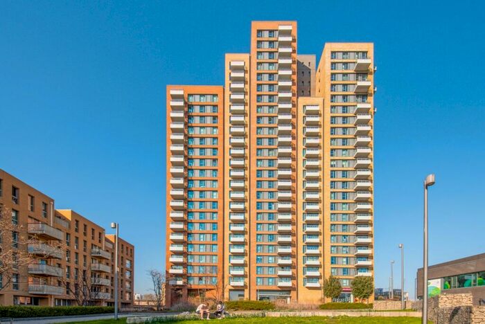 Flat To Rent In Jefferson Plaza, No The Plaza, Bow, London, E3