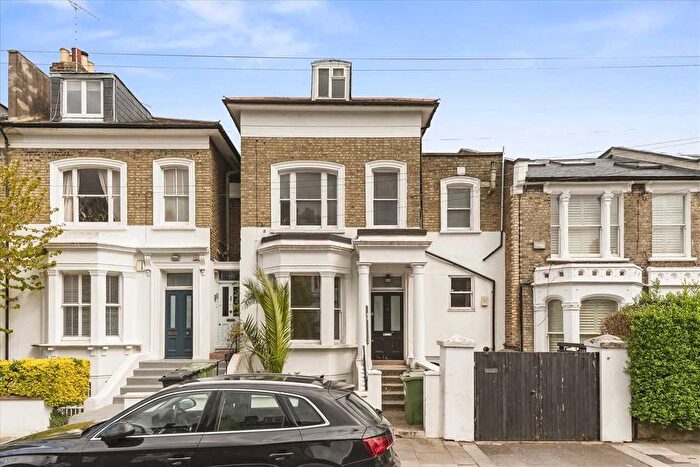 5 Bedroom Property For Sale In Percy Road, Shepherds Bush, W12