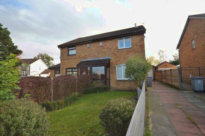 3 Bedroom Semi-Detached House To Rent In Shorefields, New Ferry, CH62
