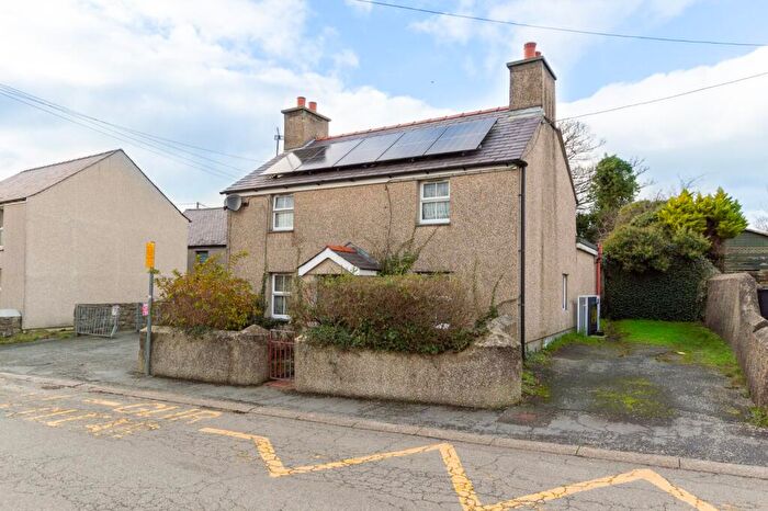 2 Bedroom Detached House For Sale In Gwalchmai, Isle Of Anglesey, LL65