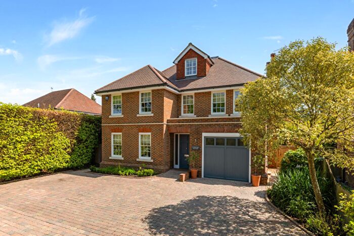 5 Bedroom Detached House For Sale In Fairmile Lane, Cobham, KT11