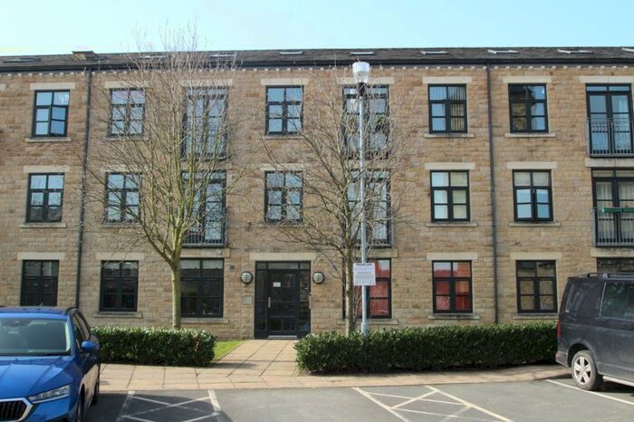 2 Bedroom Flat To Rent In Tenterfields House, Meadow Road, Apperley Bridge, Bradford, BD10