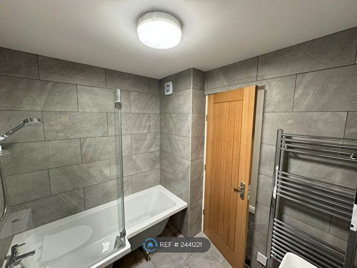 1 Bedroom Flat To Rent In Milwain House, Stockport, SK4