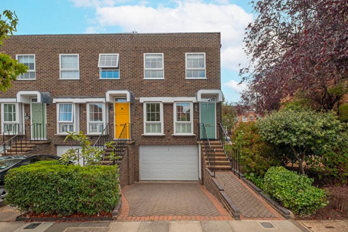 4 Bedroom End Terrace House For Sale In Wellesley Road, Twickenham, TW2