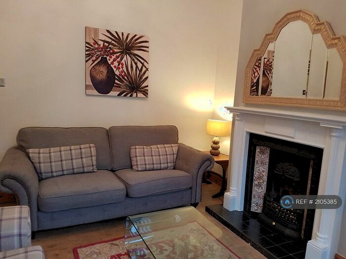 3 Bedroom Terraced House To Rent In Thoresby Street, Hull, HU5