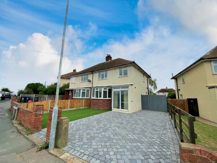 3 Bedroom Semi-Detached House To Rent In Northdown Hill, Broadstairs, CT10