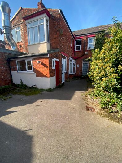 4 Bedroom House To Rent In Lonsdale Street, Hull, HU3