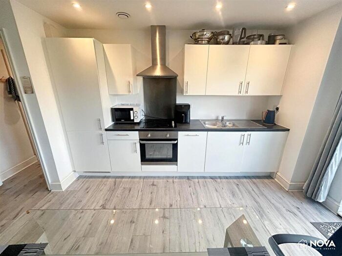 1 Bedroom Apartment For Sale In Juneberry Apartments, LU1