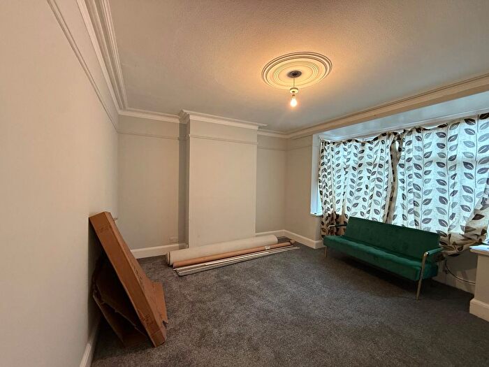 4 Bedroom Terraced House To Rent In Ranelagh Road, Southall, UB1