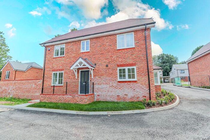 3 Bedroom Detached House For Sale In Beacon Bottom, Southampton, SO31