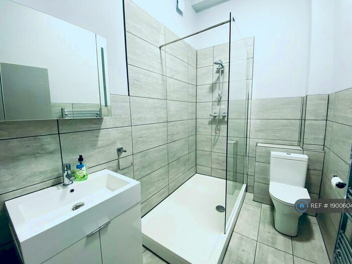 10 Bedroom Flat To Rent In Bath Street, Leamington Spa, CV31