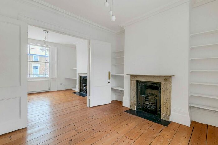 4 Bedroom Semi-Detached House To Rent In Southgate Road, De Beauvoir Town, London, N1