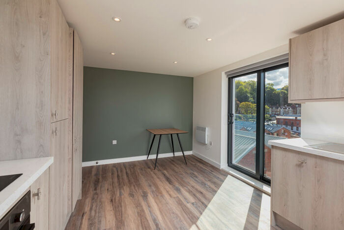 3 Bedroom Flat To Rent In Harding Wharf @ Paintworks, Bristol, BS4